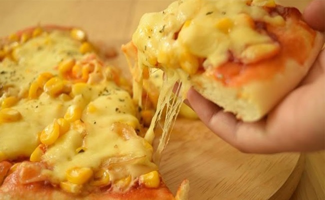 Cách làm bánh pizza phô mai béo ngậy