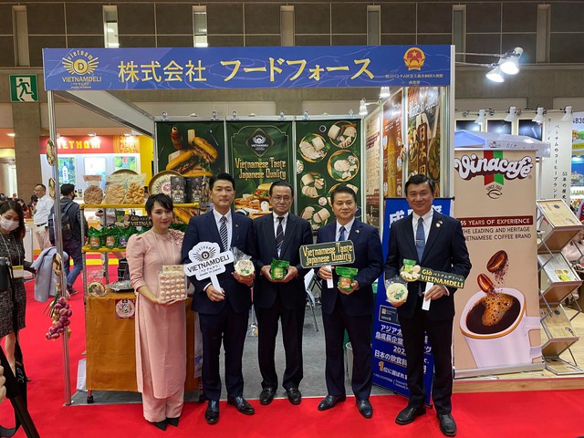 Doanh nghiệp Việt giới thiệu sản phẩm giò chả Việt Nam tại Foodex Japan 2023