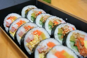 Khám phá nhiều cách làm kimbap thơm ngon tại nhà